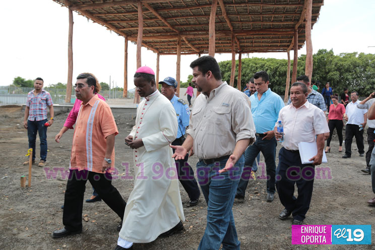 Nuncio Apost&oacute;lico recorre avances de Museo San Juan Pablo II